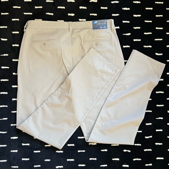 Vineyard Vines On the Go Khaki Pants - Picture 3 of 13